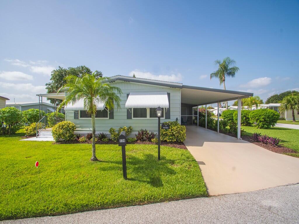 174 Northeast Emerald Drive Jensen Beach, FL 34957 - Photo 3 of 38 Image00012