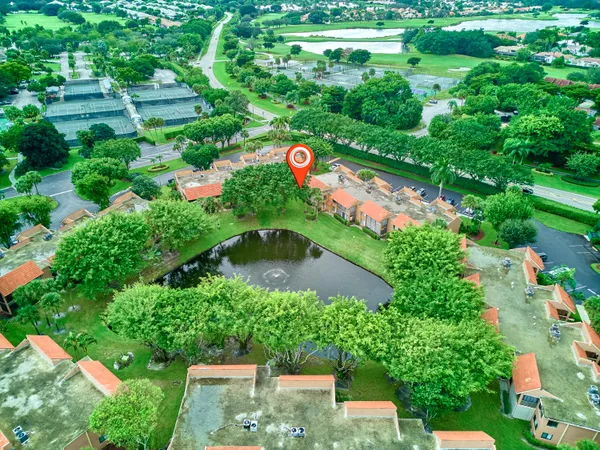 $300,000 | 11262 Green Lake Drive, Unit 204, Boynton Beach, FL 33437