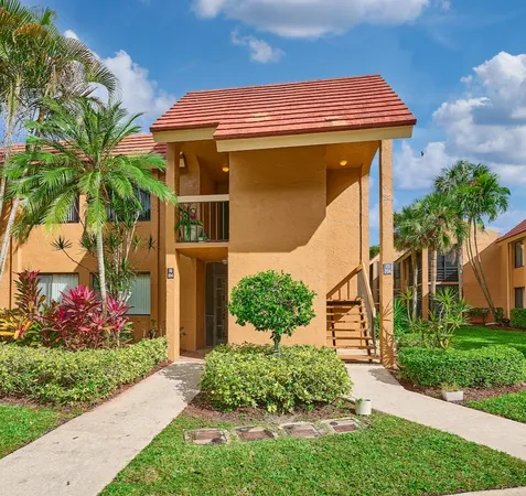 $300,000 | 11262 Green Lake Drive, Unit 204, Boynton Beach, FL 33437