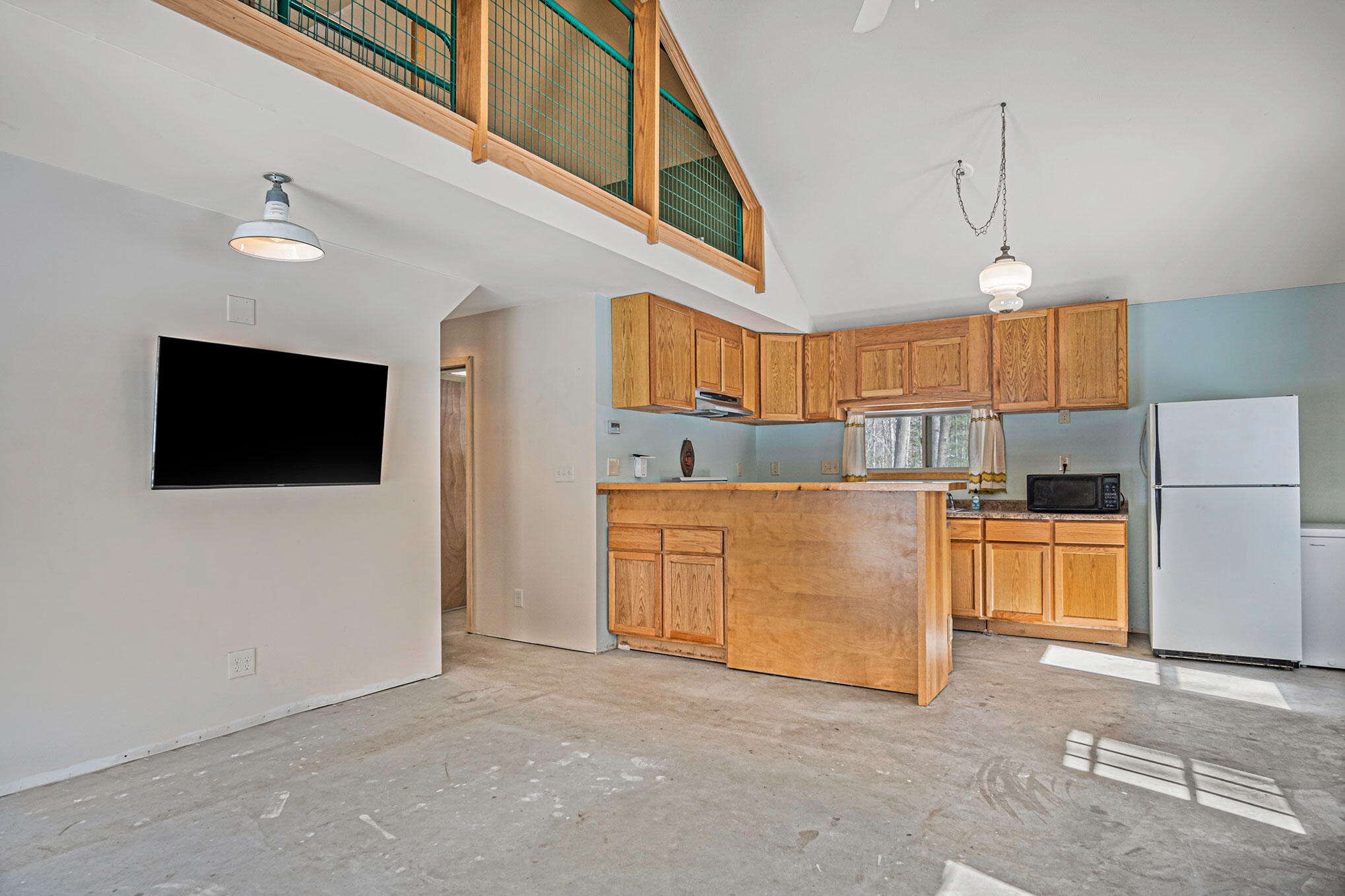 125 Gibson Road Branch, MI 49402 - Photo 4 of 26 DSC08974
