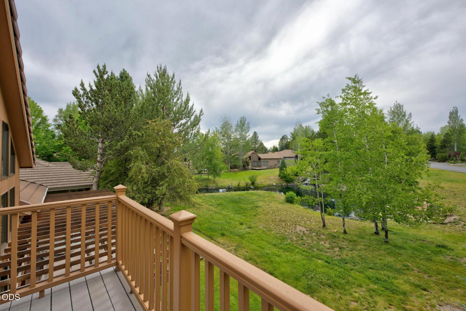 62028 Fall Creek Loop Bend, OR 97702 - Photo 29 of 53