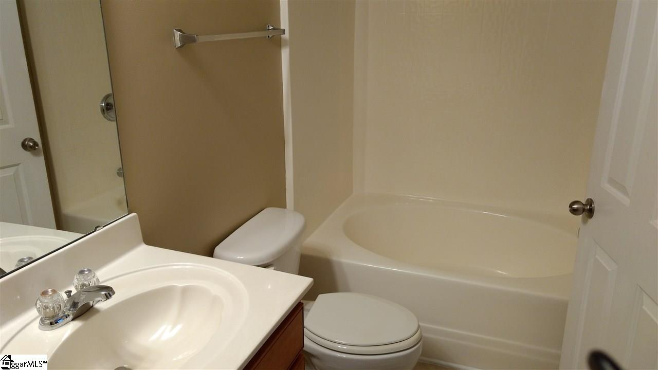325 Intrepid Court Greer, SC 29650 - Photo 12 of 23 Gallery Image 12