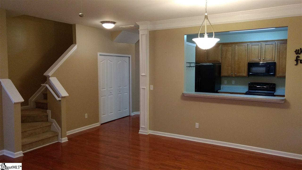 325 Intrepid Court Greer, SC 29650 - Photo 4 of 23 Gallery Image 4