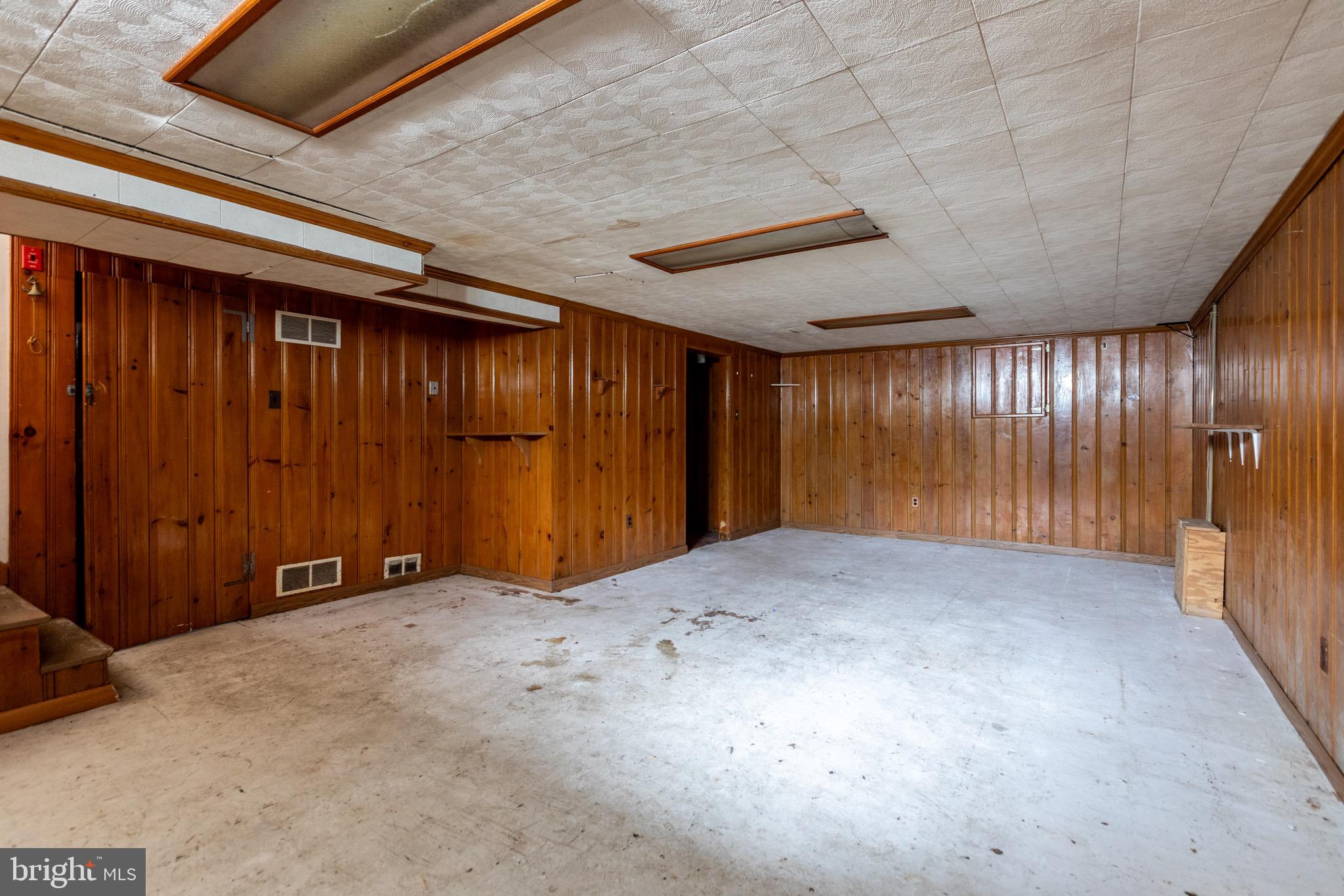 439 Township Line Road Elkins Park, PA 19027 - Photo 25 of 31