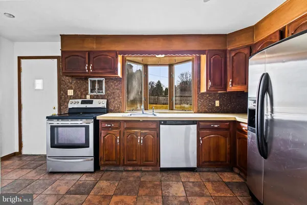 $379,900 | 439 Township Line Road, Elkins Park, PA 19027