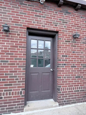 $2,900 | 3 Hillside Avenue, Unit 1, Manhasset, NY 11030