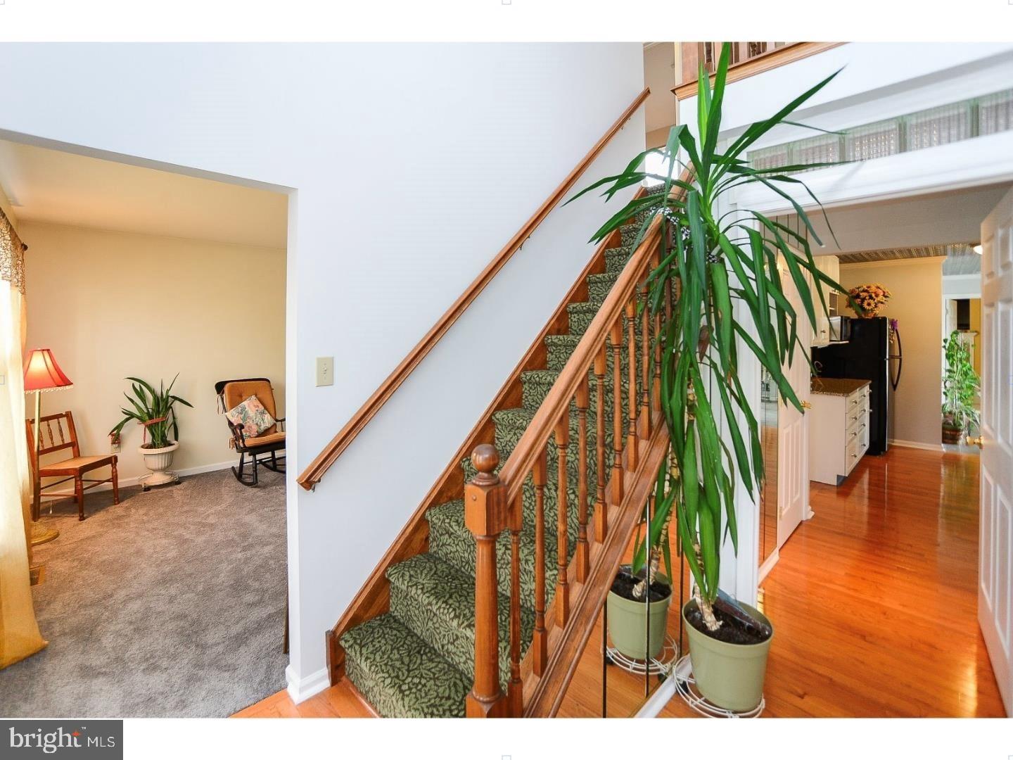 327 Beckett Road Gloucester County, NJ 08085 - Photo 2 of 25 Foyer