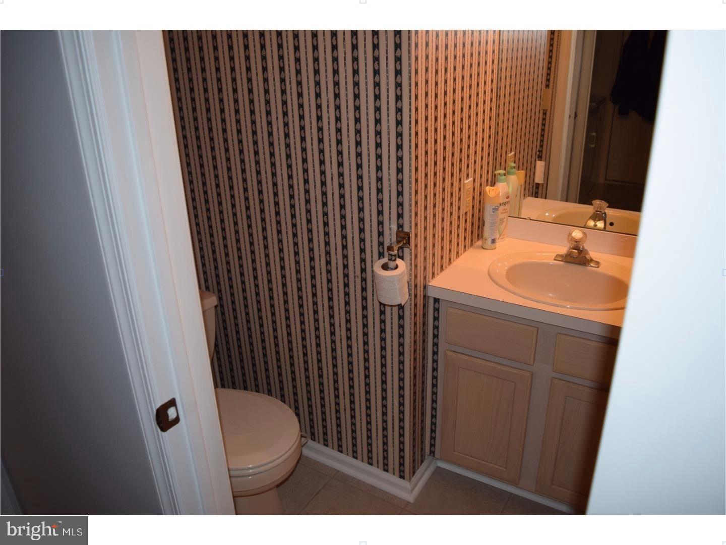 327 Beckett Road Gloucester County, NJ 08085 - Photo 10 of 25 Half Bath