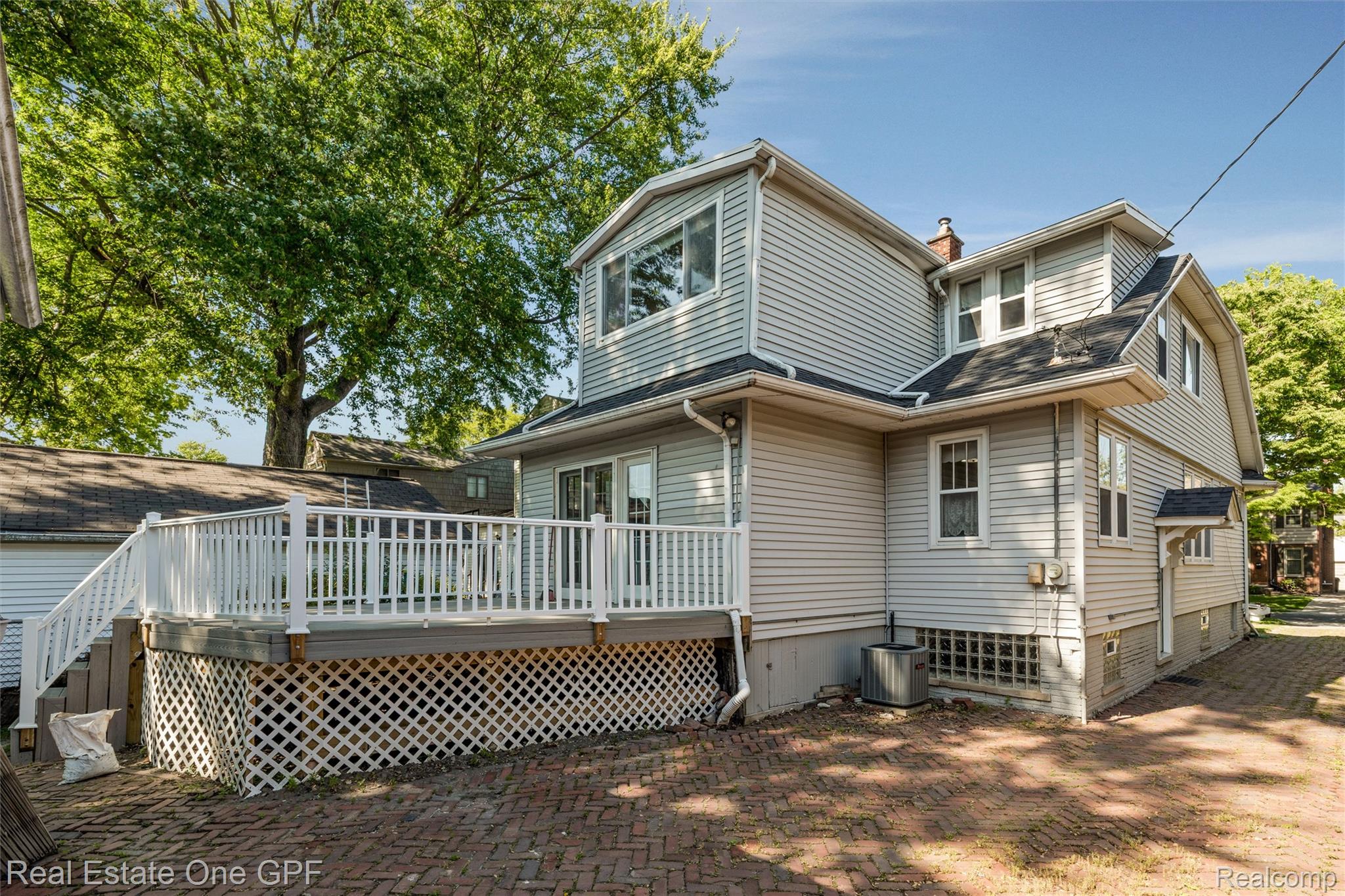 06-957 Fisher Rd 0005.jpg