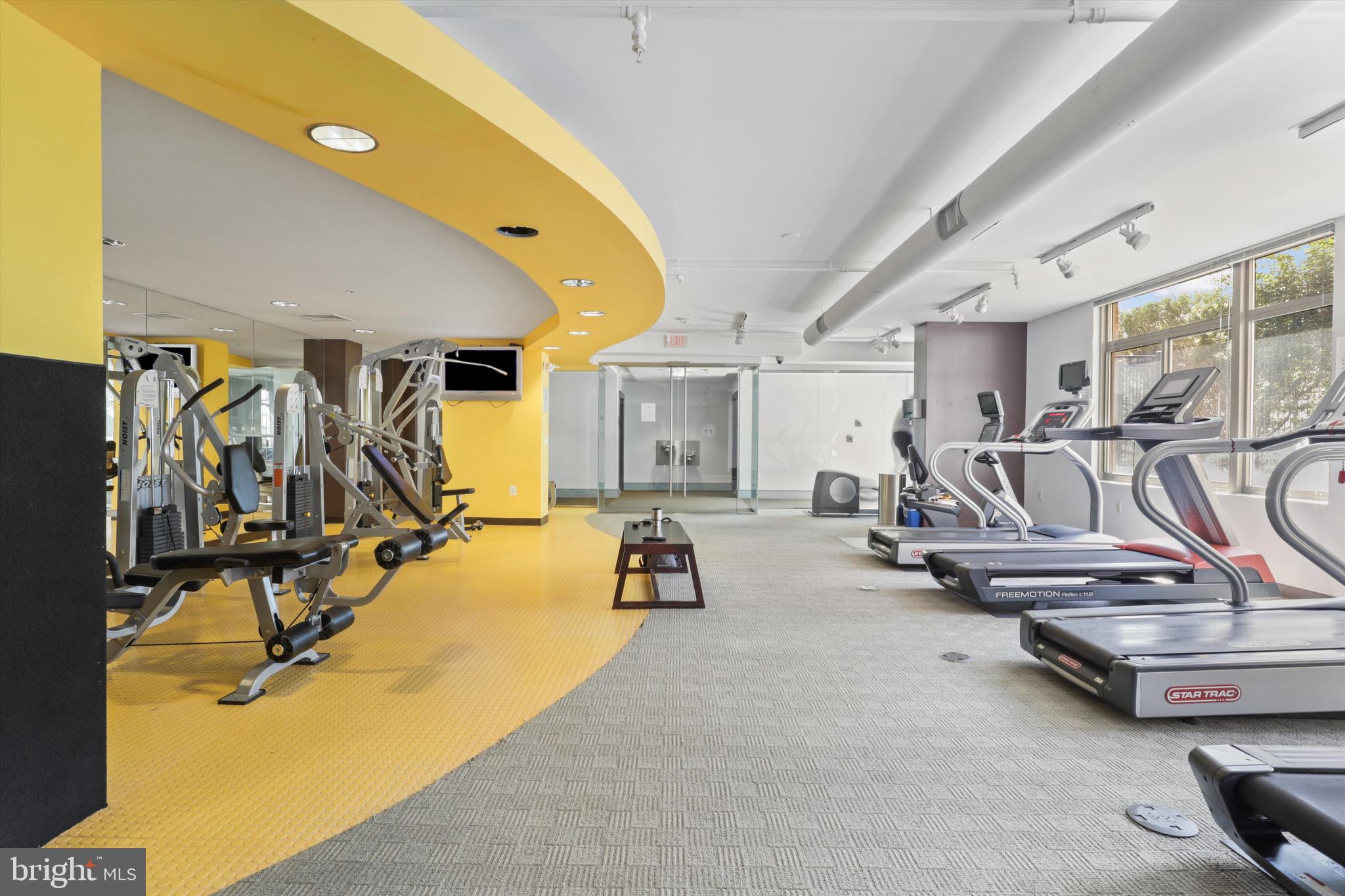 3600 South Glebe Road, Unit 414W Arlington, VA 22202 - Photo 39 of 60 a view of a room with gym equipment