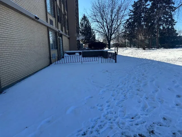 $29,500 | 4350 West Ford City Drive, Unit B1104, Chicago, IL 60652