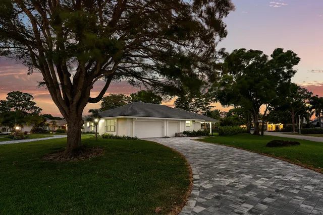 $2,699,000 | 4580 Oak Tree Court, Delray Beach, FL 33445