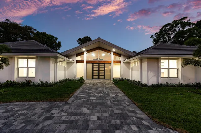 $2,699,000 | 4580 Oak Tree Court, Delray Beach, FL 33445
