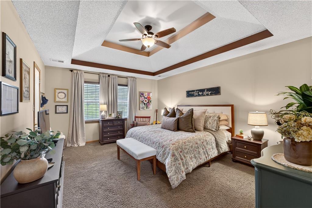410 East Neil Chiles Road Buckner, MO 64016 - Photo 17 of 35
