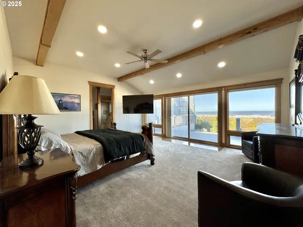 $2,149,000 | 94098 Rubys Way, Gold Beach, OR 97444