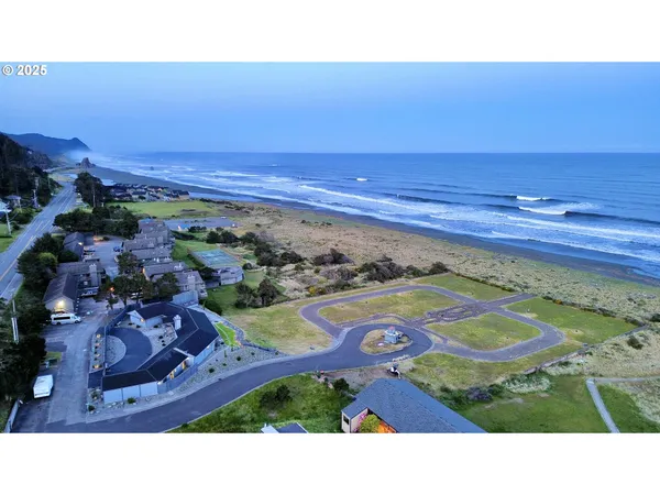 $2,149,000 | 94098 Rubys Way, Gold Beach, OR 97444
