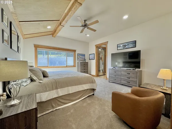 $2,149,000 | 94098 Rubys Way, Gold Beach, OR 97444