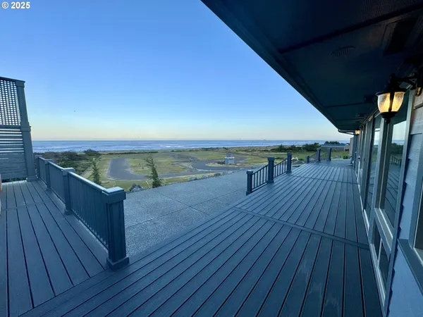 $2,149,000 | 94098 Rubys Way, Gold Beach, OR 97444