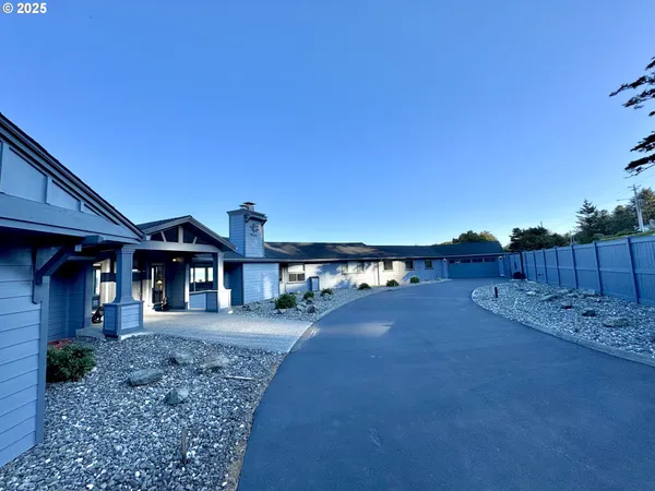 $2,149,000 | 94098 Rubys Way, Gold Beach, OR 97444