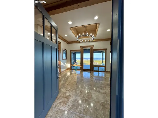 $2,149,000 | 94098 Rubys Way, Gold Beach, OR 97444