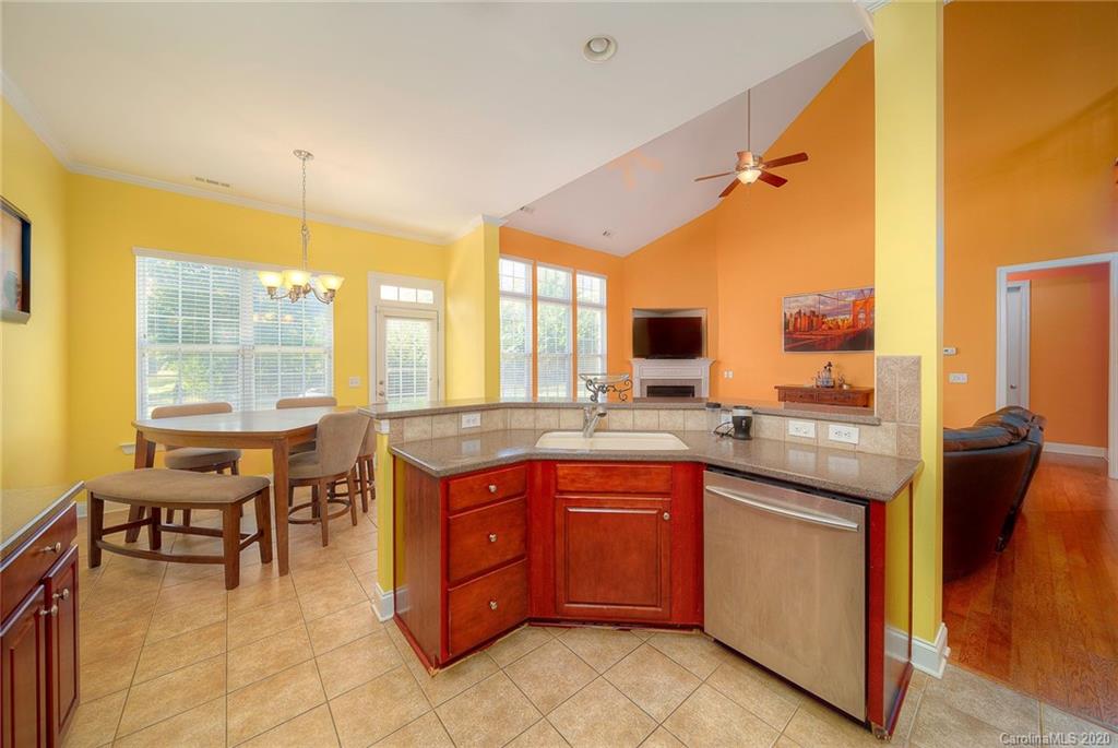 337 Miners Cove Way Fort Mill, SC 29708 - Photo 14 of 43 Gallery Image 14