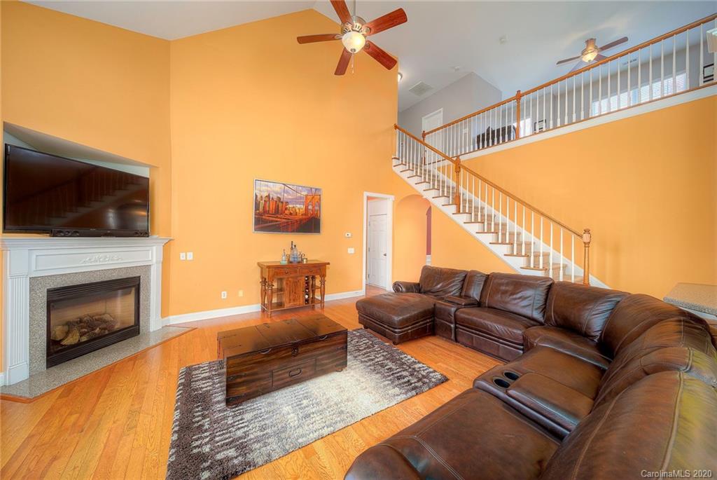 337 Miners Cove Way Fort Mill, SC 29708 - Photo 9 of 43 Gallery Image 9