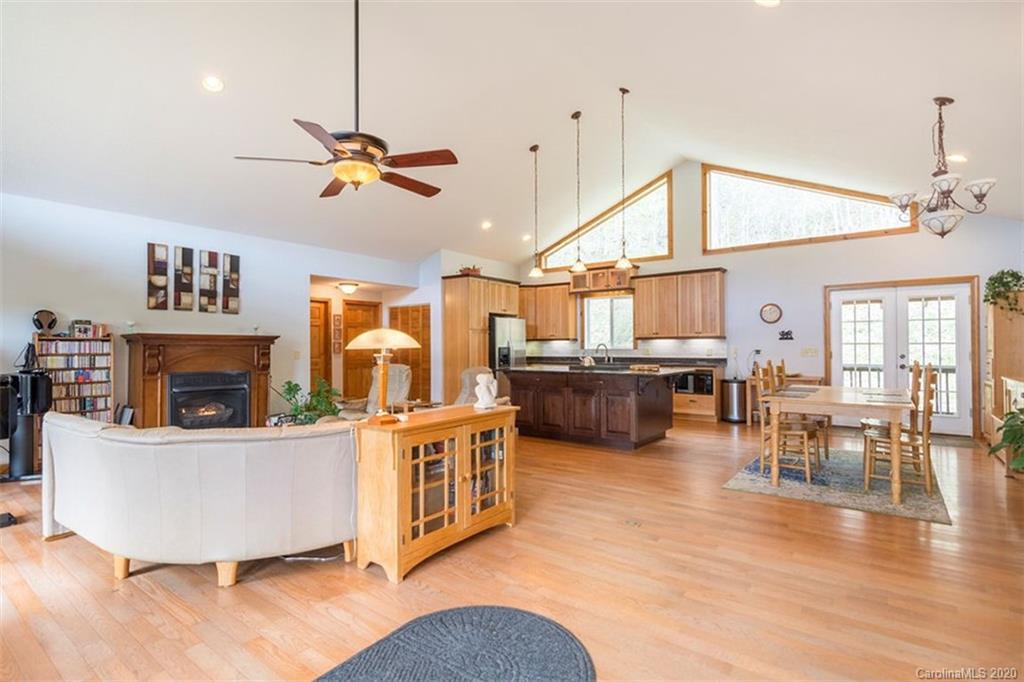 406 Timbuktu Road Sylva, NC 28779 - Photo 21 of 42 Gallery Image 21