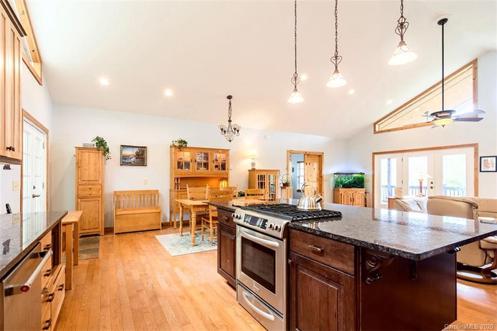 406 Timbuktu Road Sylva, NC 28779 - Photo 28 of 42 Gallery Image 28