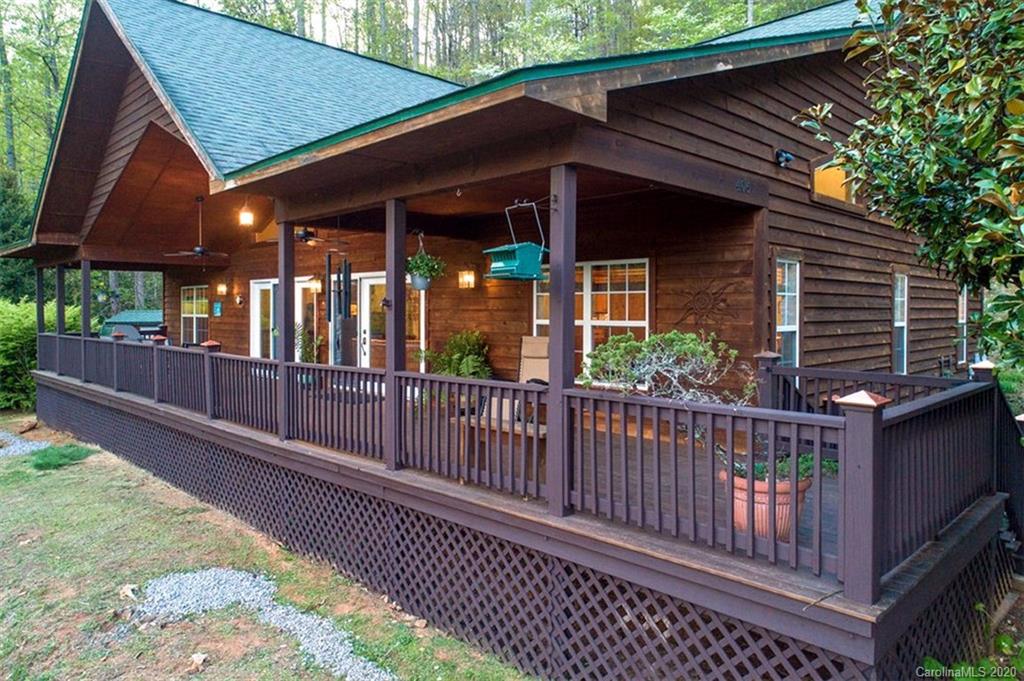 406 Timbuktu Road Sylva, NC 28779 - Photo 4 of 42 Gallery Image 4
