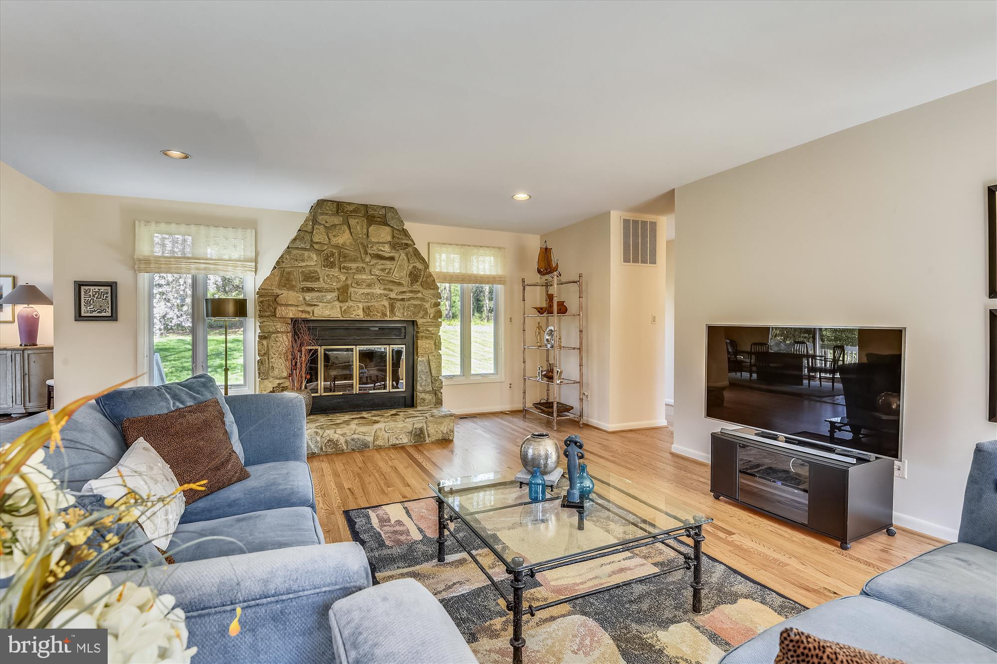 11206 Georgetown Pike Great Falls, VA 22066 - Photo 11 of 47 MAIN LEVEL: FAMILY ROOM