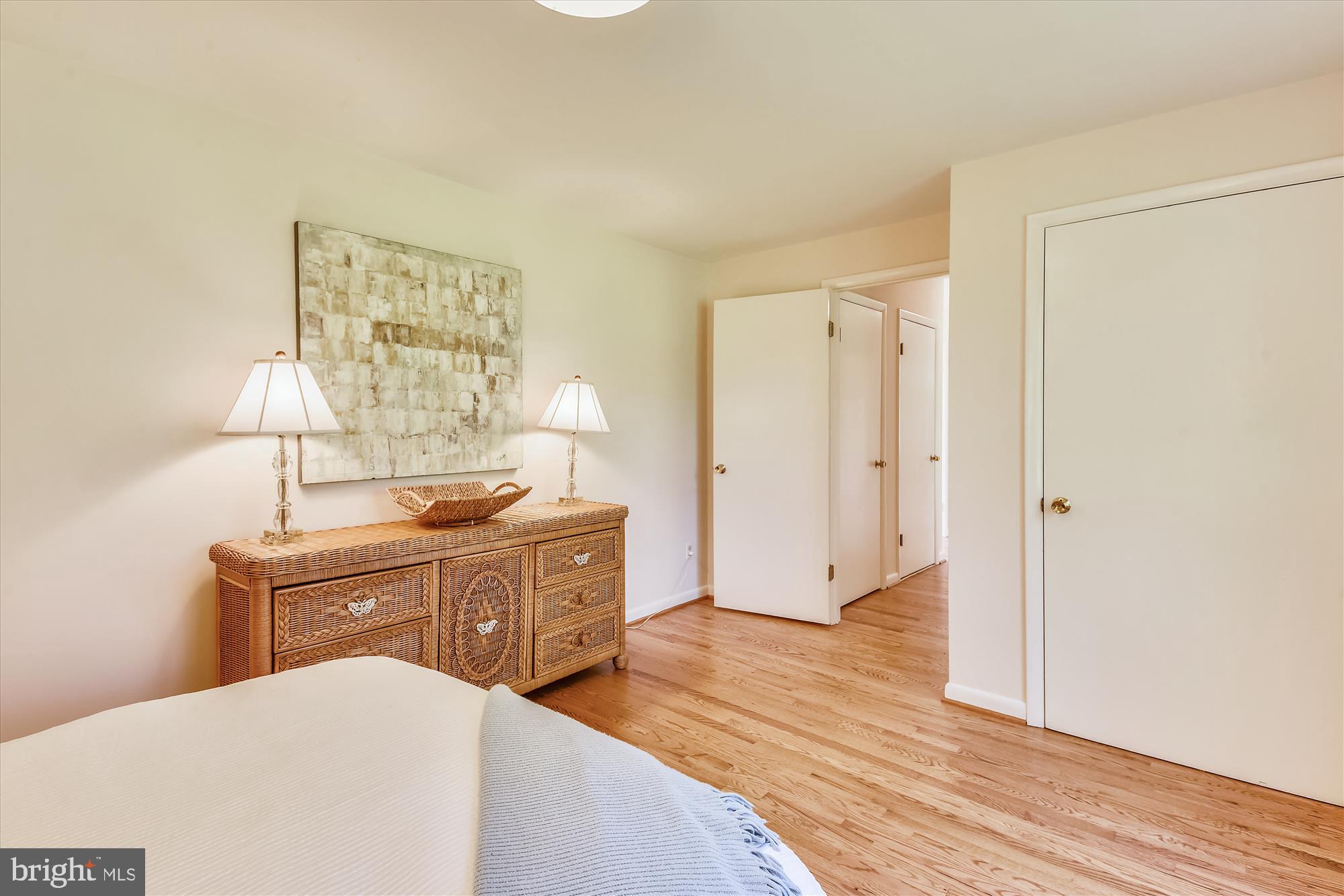 11206 Georgetown Pike Great Falls, VA 22066 - Photo 20 of 47 MAIN LEVEL: BEDROOM 4
