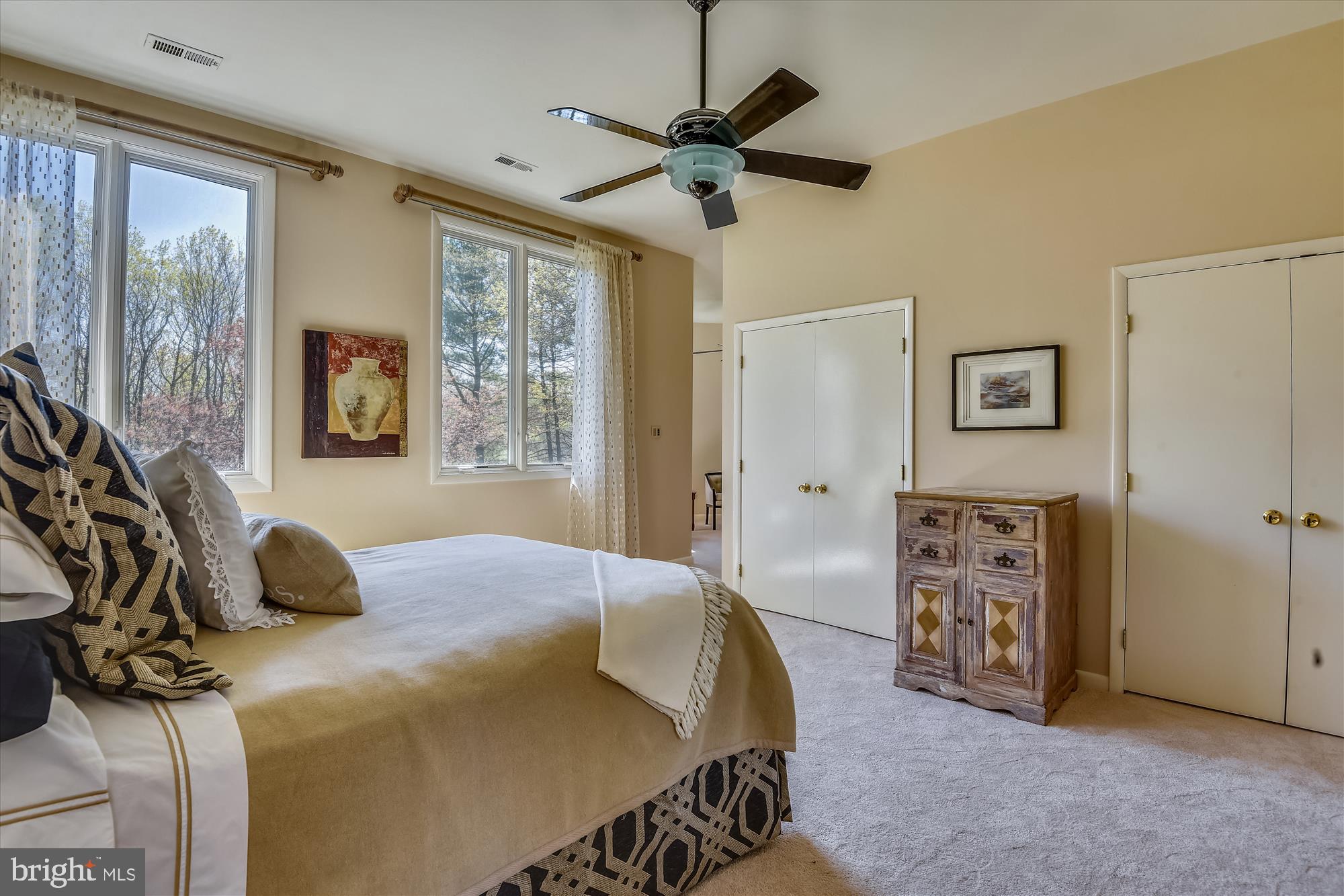 11206 Georgetown Pike Great Falls, VA 22066 - Photo 23 of 47 UPPER LEVEL: MASTER BEDROOM