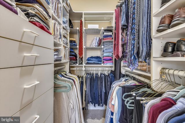 $916,500 | 11206 Georgetown Pike, Great Falls, VA 22066