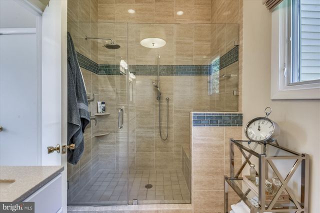 $916,500 | 11206 Georgetown Pike, Great Falls, VA 22066