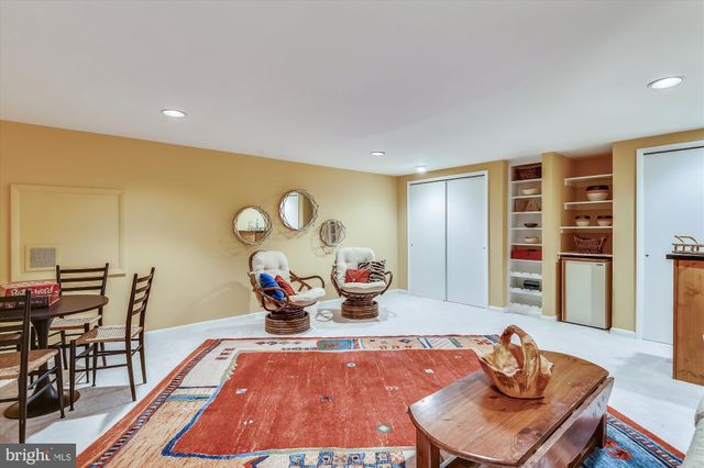 $916,500 | 11206 Georgetown Pike, Great Falls, VA 22066