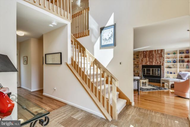 $916,500 | 11206 Georgetown Pike, Great Falls, VA 22066