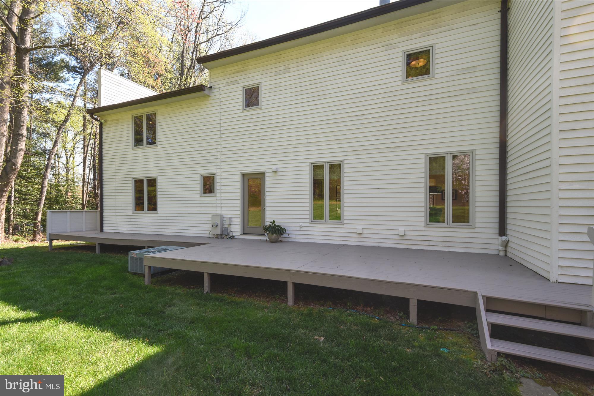 11206 Georgetown Pike Great Falls, VA 22066 - Photo 45 of 47 EXTERIOR REAR