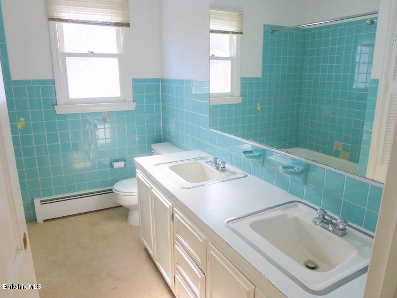 341 Luce Road Williamstown, MA 01267 - Photo 19 of 30 First floor full bath