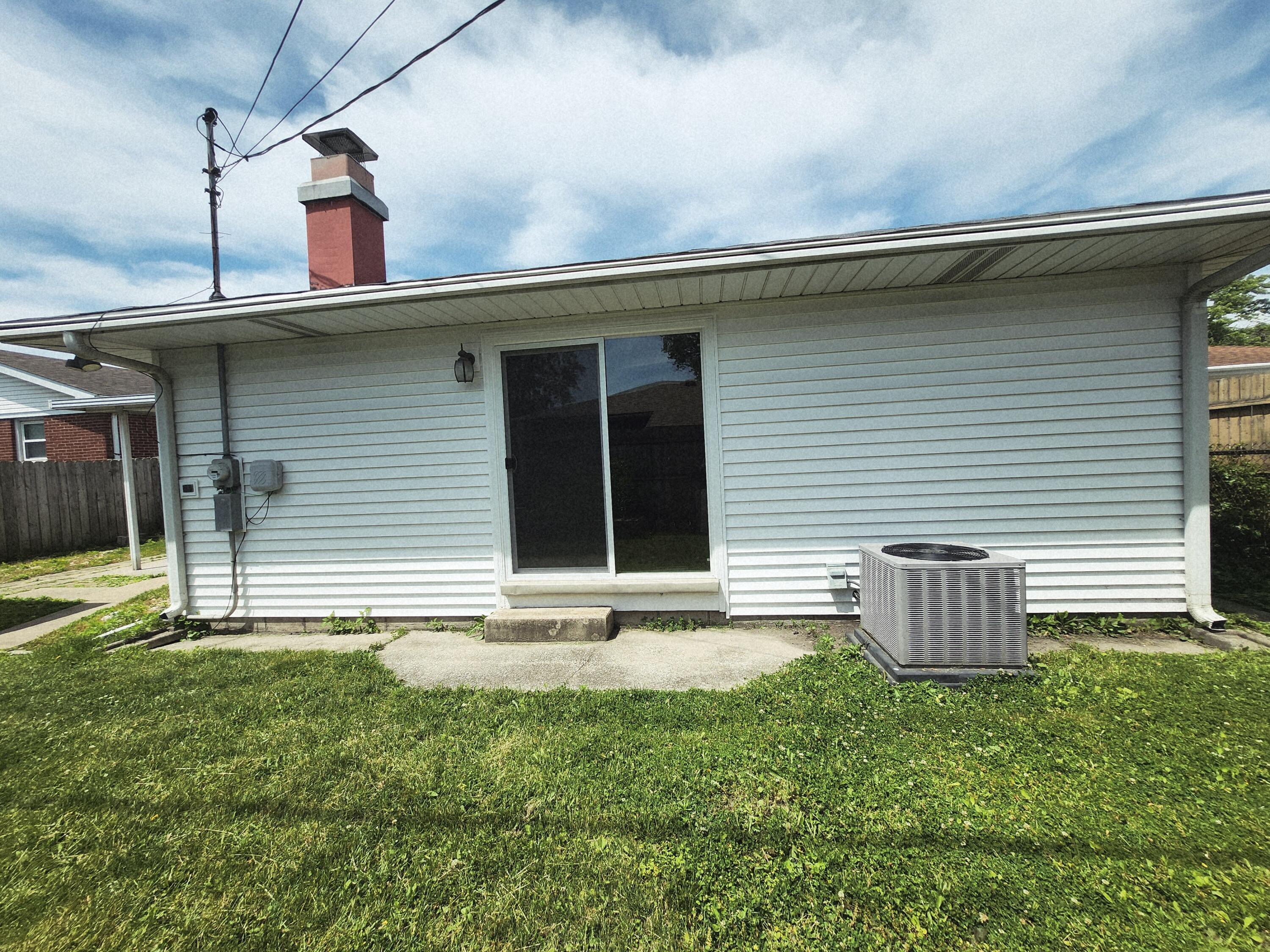 9409 5th Street Highland, IN 46322 - Photo 34 of 37 3000x2250