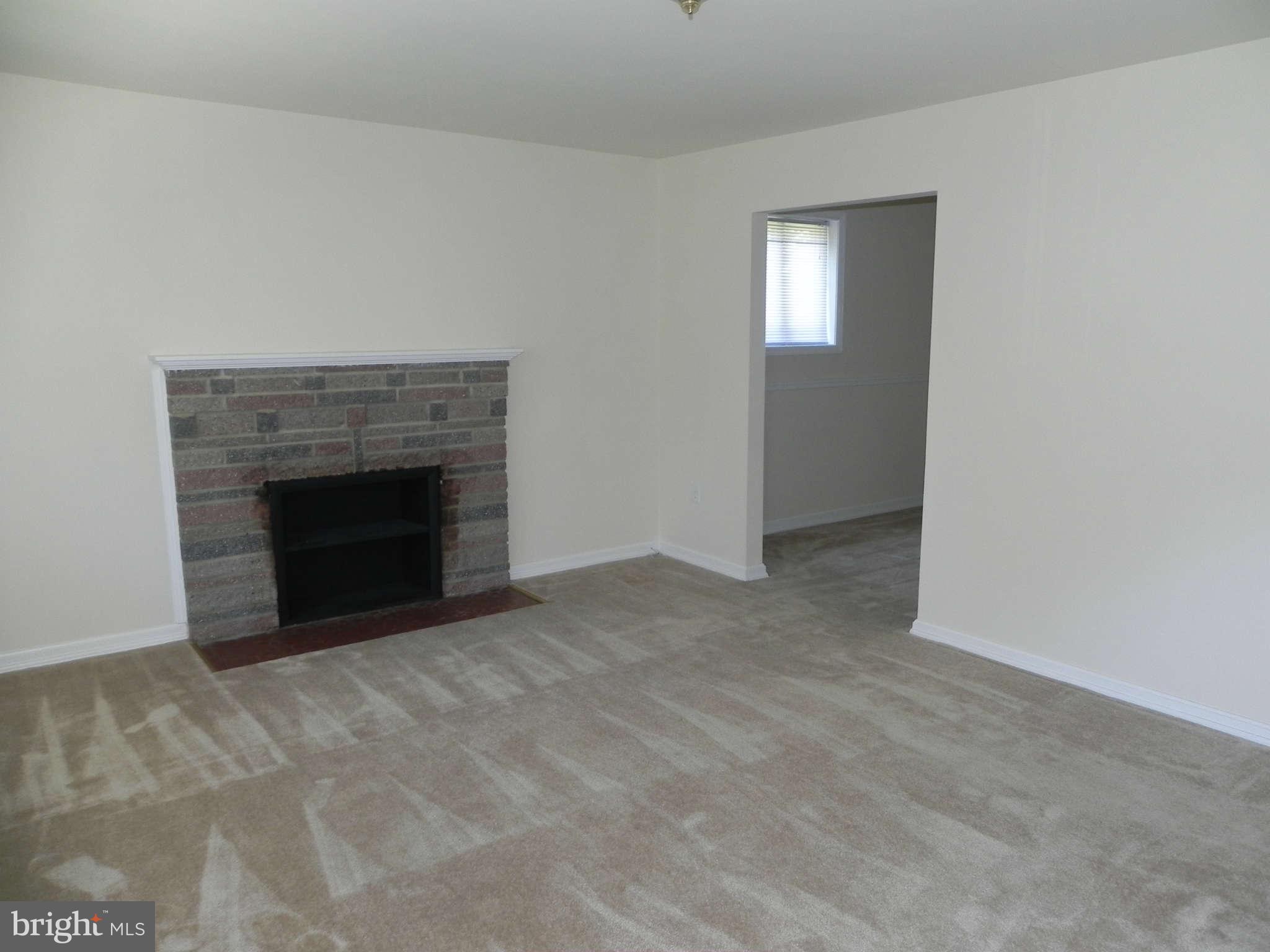 5904 Aley Road Temple Hills, MD 20748 - Photo 3 of 28 Living Room