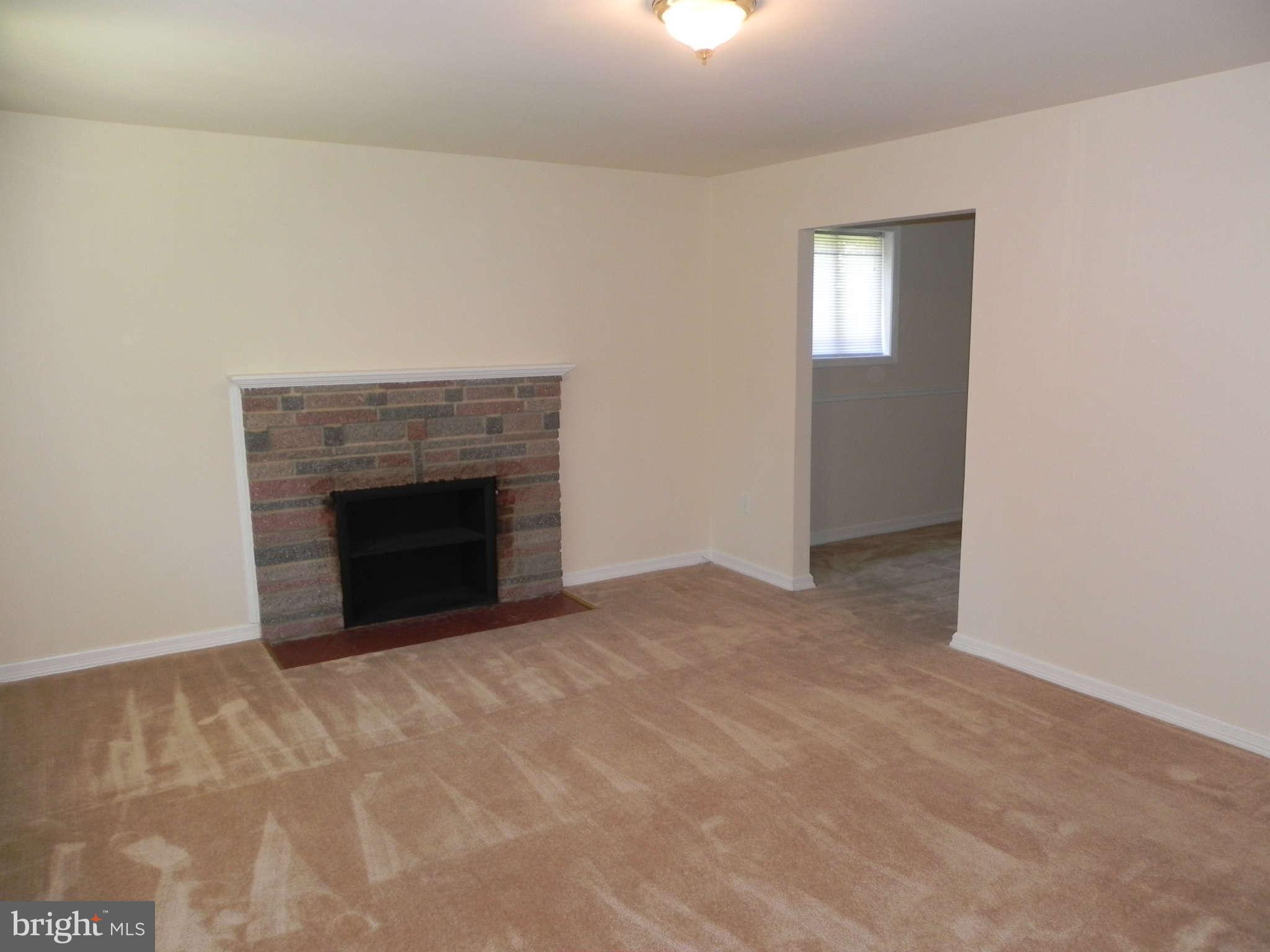 5904 Aley Road Temple Hills, MD 20748 - Photo 4 of 28 Living Room