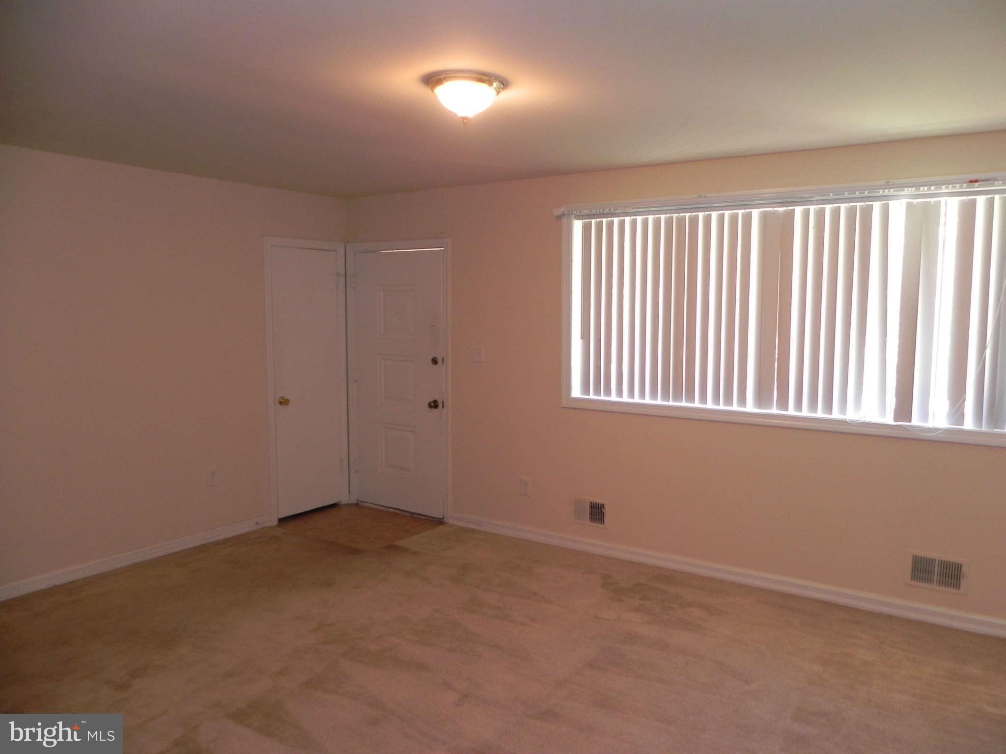 5904 Aley Road Temple Hills, MD 20748 - Photo 5 of 28 Living Room