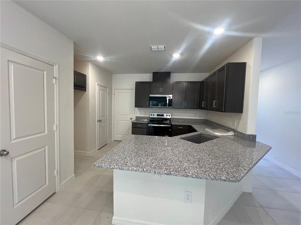 2762 Raindrop Run Street Clermont, FL 34714 - Photo 3 of 10