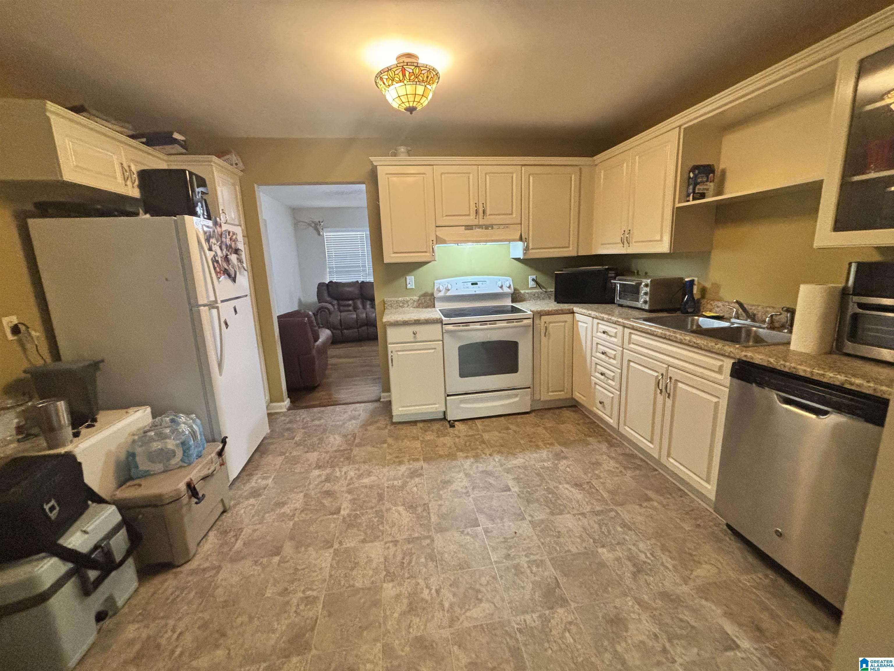 971 18th Street Calera, AL 35040 - Photo 4 of 14