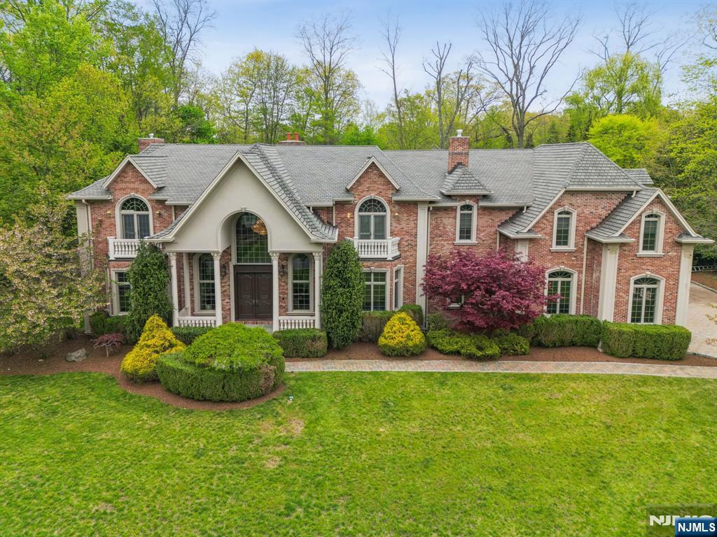 35 Echo Ridge Road Upper Saddle River, NJ 07458 - Photo 1 of 47