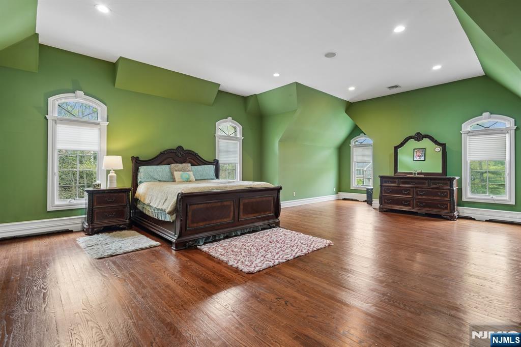 35 Echo Ridge Road Upper Saddle River, NJ 07458 - Photo 25 of 47