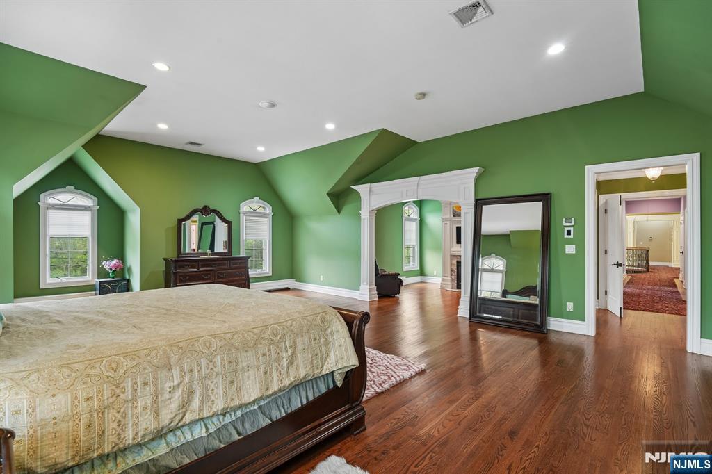 35 Echo Ridge Road Upper Saddle River, NJ 07458 - Photo 26 of 47