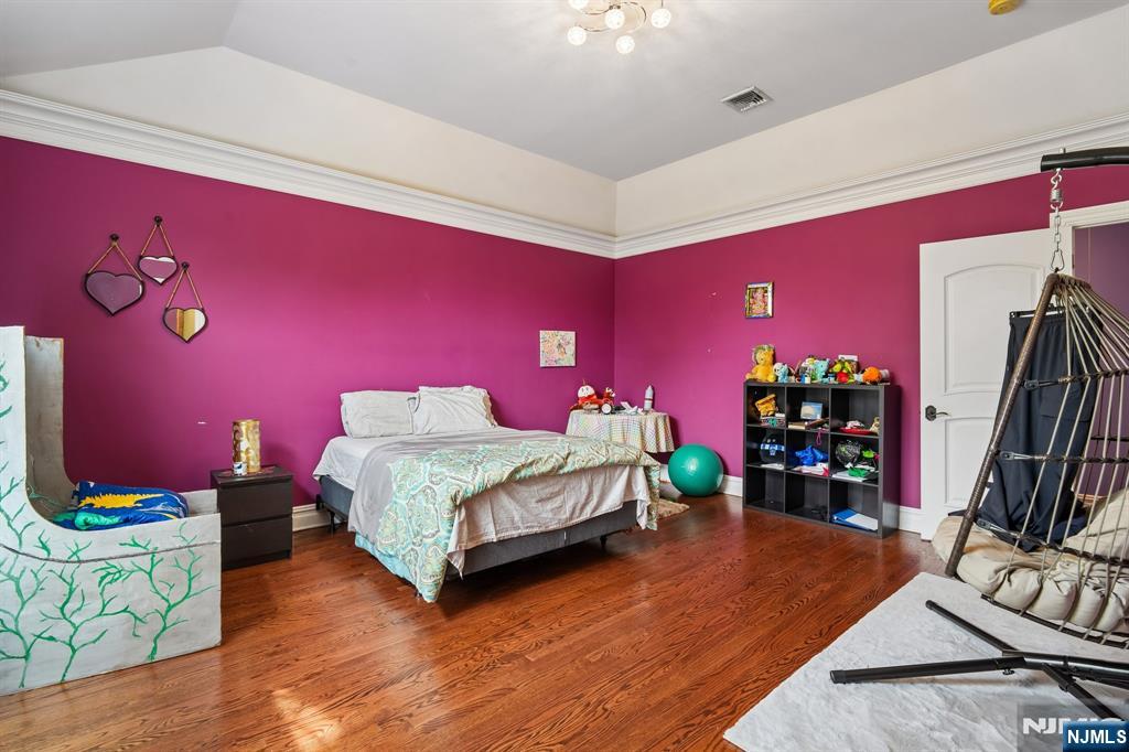 35 Echo Ridge Road Upper Saddle River, NJ 07458 - Photo 33 of 47