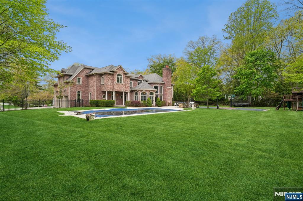 35 Echo Ridge Road Upper Saddle River, NJ 07458 - Photo 42 of 47