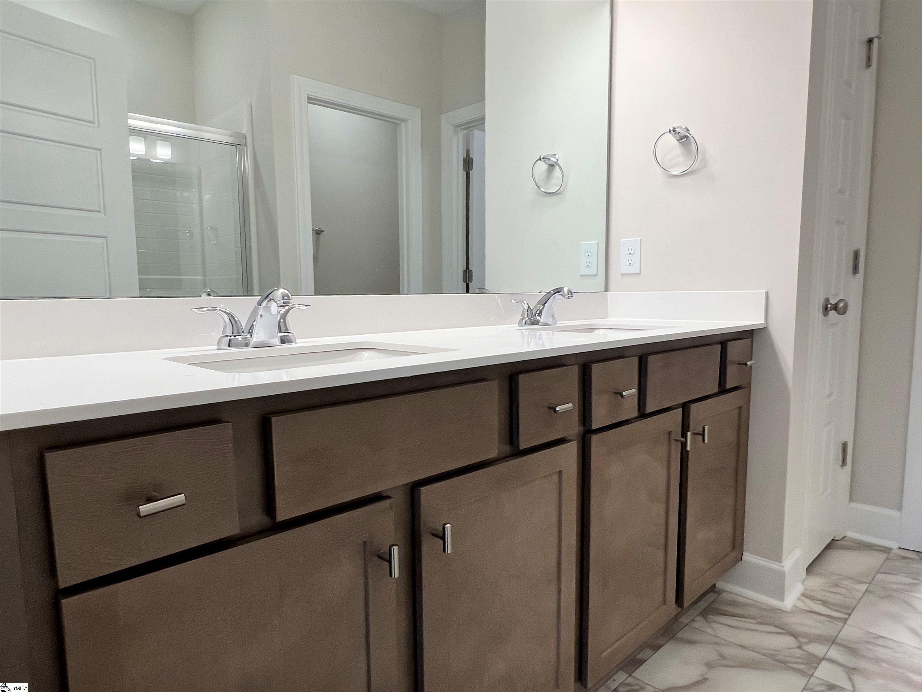 320 Hollenbeck Place Greenville, SC 29607 - Photo 12 of 19